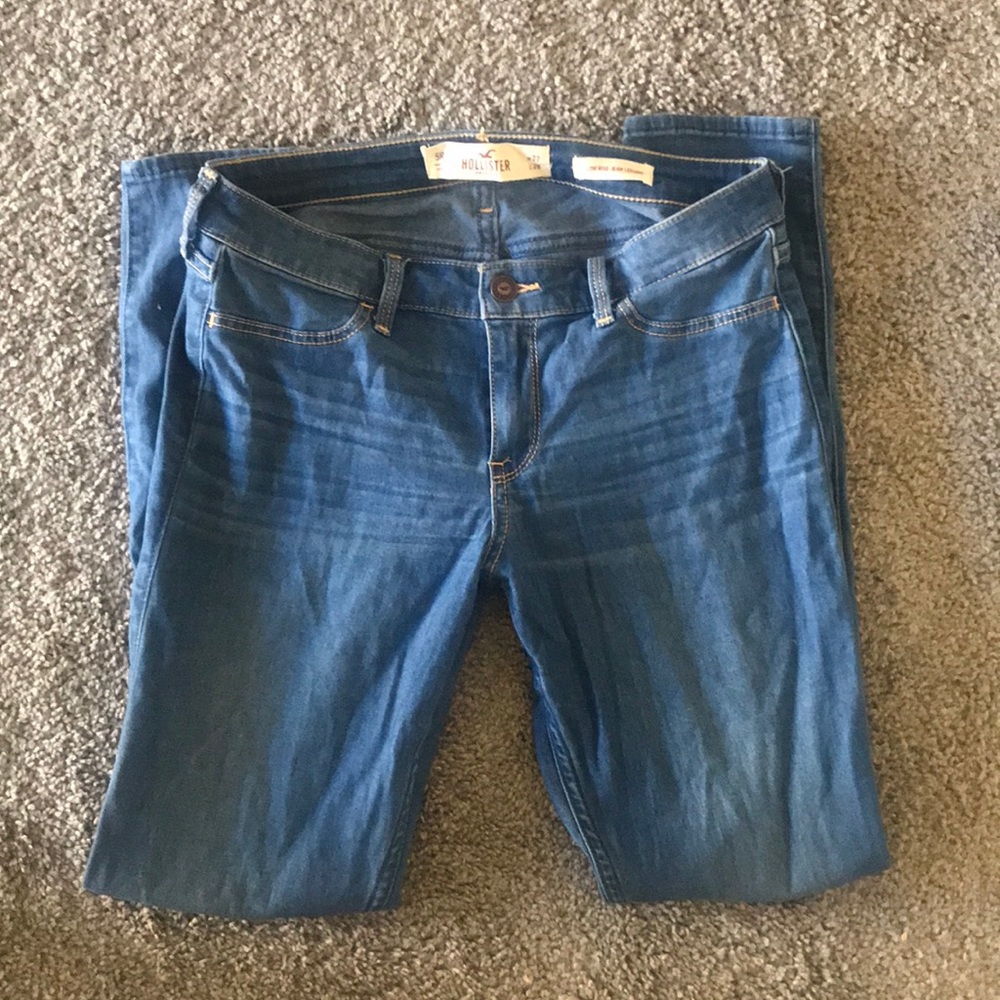 Low rise jeans